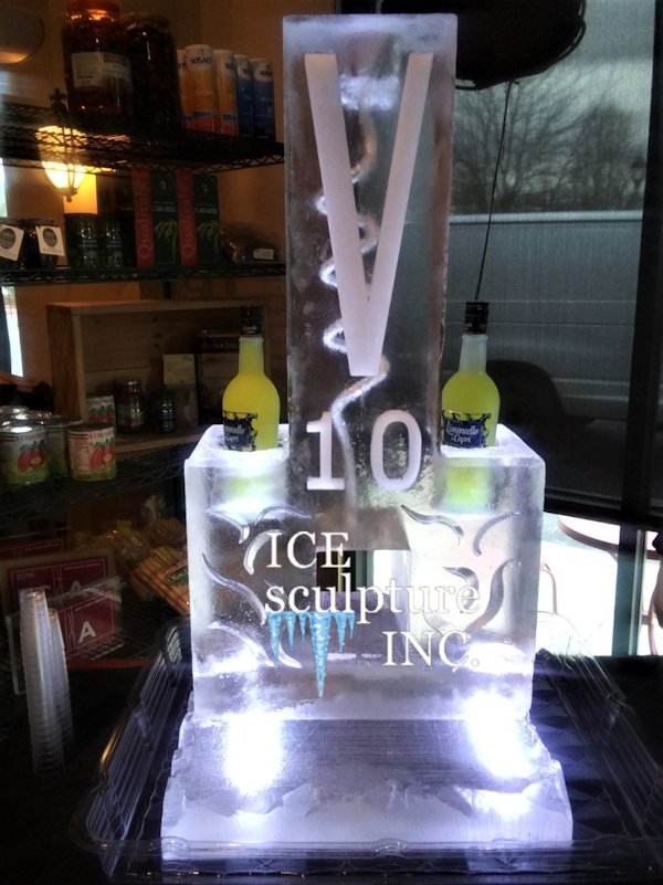 https://www.icesculptureinc.com/ice-luges-gallery/slides/V%20Luge.jpg